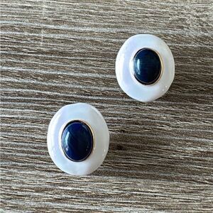 Vintage style earrings A405